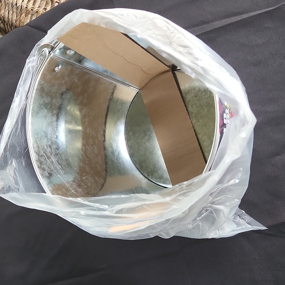 Bud Light Seltzer Lemonade Ice Bucket - Picture 2 of 2